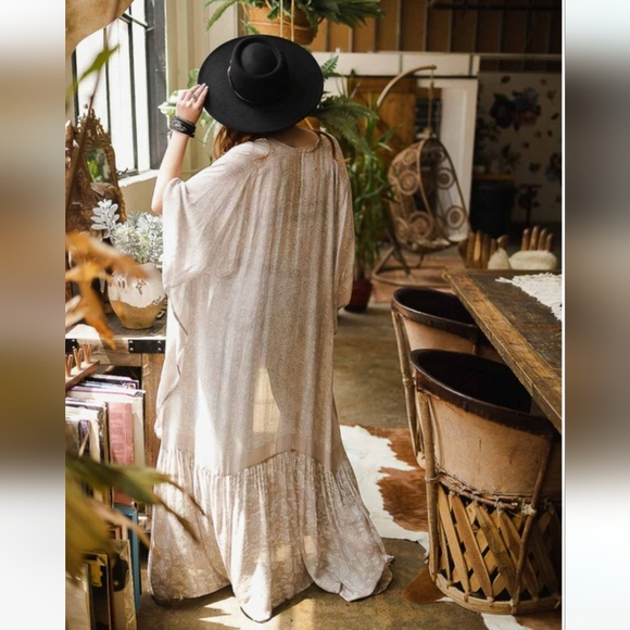 New Boho Paisley Tapestry Long Duster Kimono - Picture 2 of 4